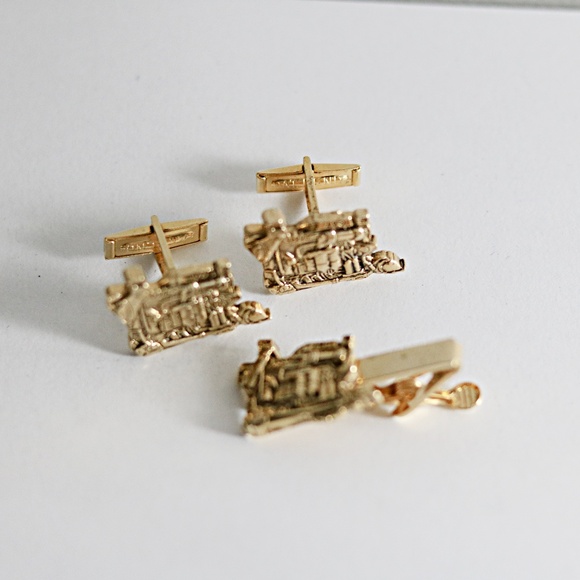 Vintage Men’s Cuff Links/Tie Clip Train Set - Picture 1 of 1